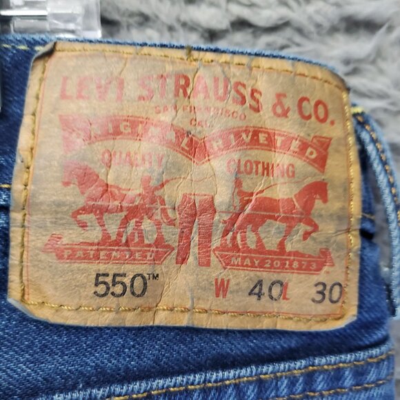 Levis Jeans Mens Size 40x30 Blue 550 Relaxed Fit Tapered Leg Denim Classic - Picture 2 of 11